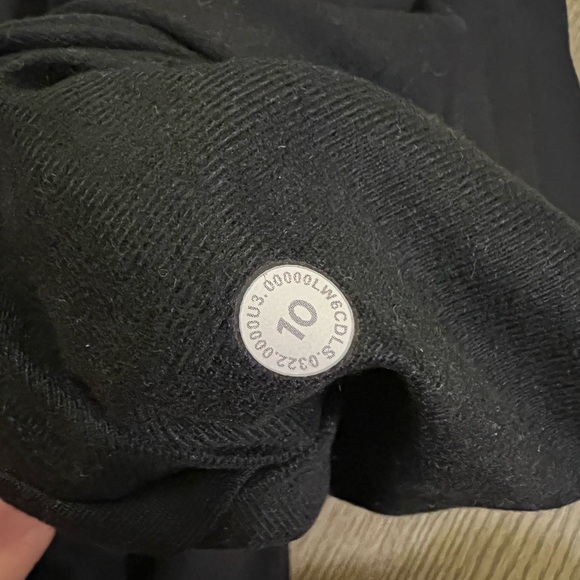 EUC lululemon ready to rule cropped pant - Picture 2 of 2